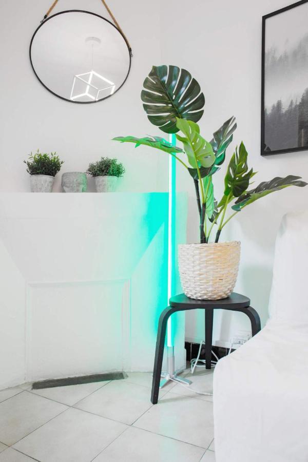 Gregbnb-Com - T2 37M2 - Climatise - Parking Inclus - Balcon - Wifi Fibre - Appartement No1 Toulon Bagian luar foto